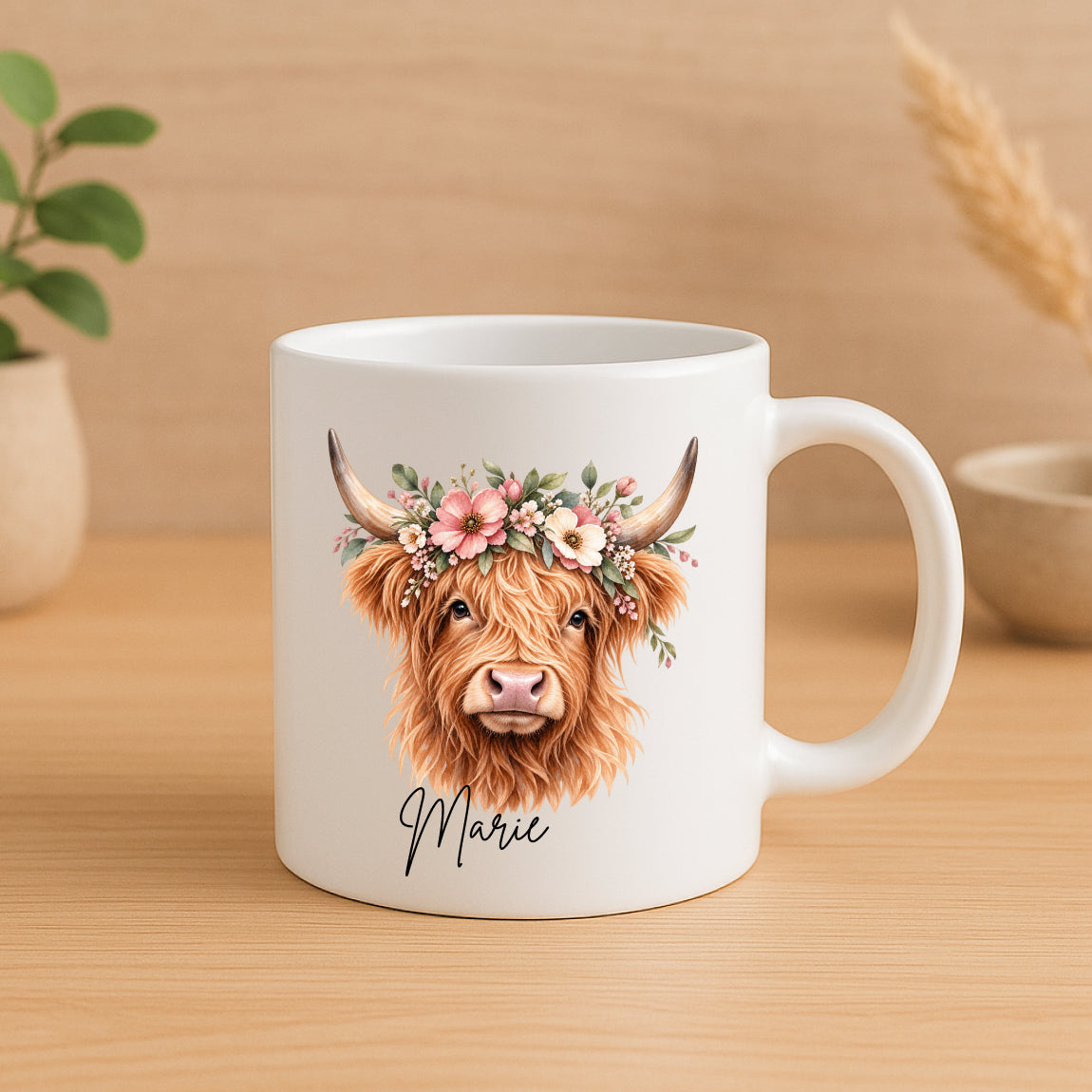 Kindertasse mit Hochlandrind und Blumen personalisiert