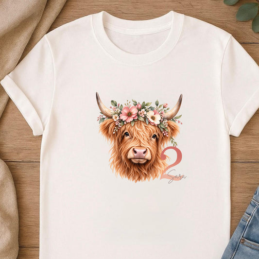 Personalisiertes Geburtstagsshirt Kinder mit Hochlandrind, Name und Zahl