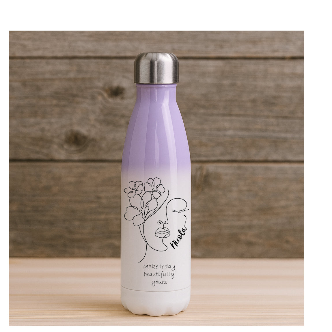 Personalisierte Edelstahl-Thermosflasche mit Line-Art-Blumenmotiv und Wunschname in verschiedenen Farbverläufen.