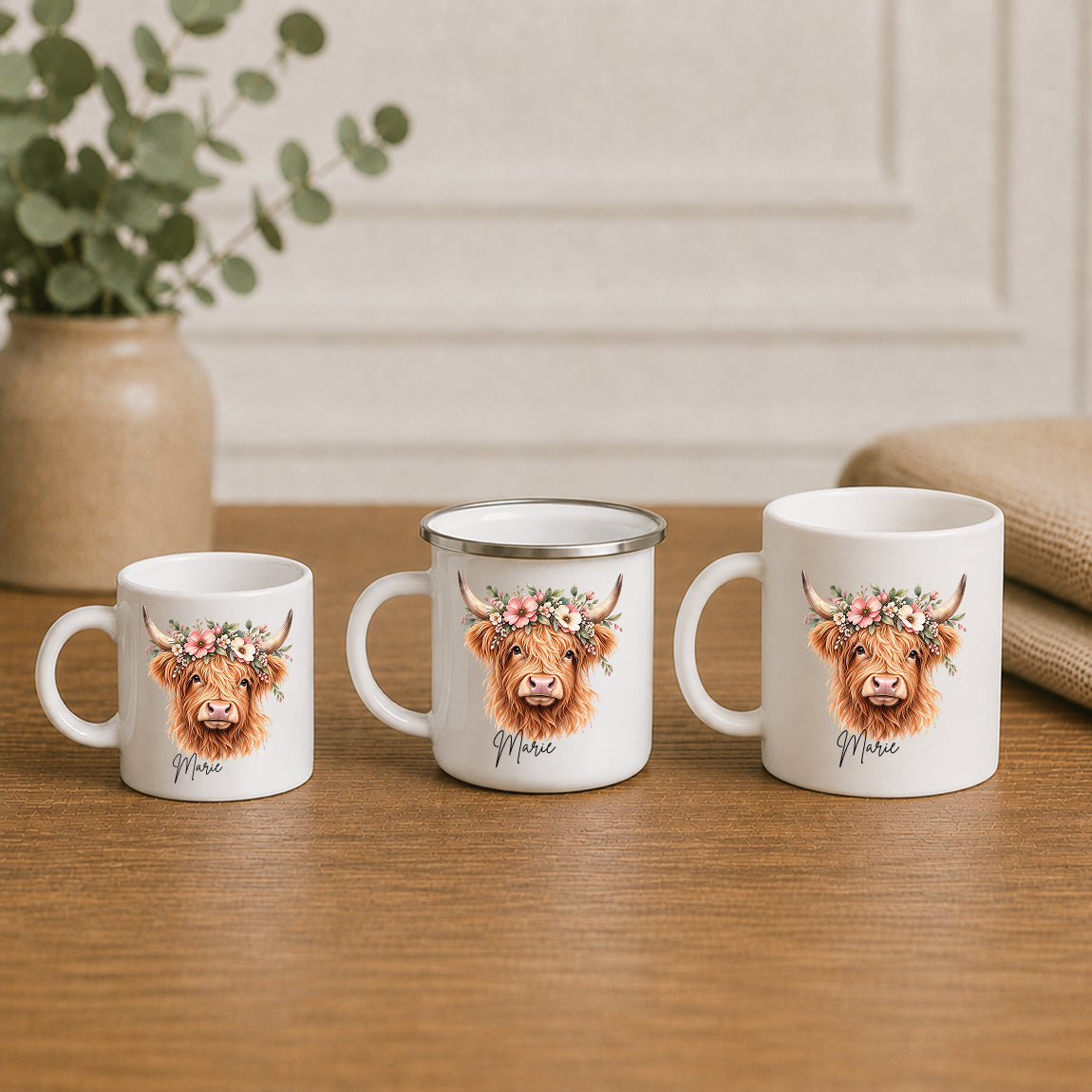 Personalisierte Tasse mit Hochlandrind Blumenkranz und Name