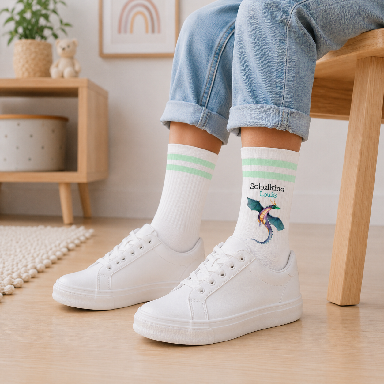Personalisierte Drachen-Socken zur Einschulung mit Name | Schulkind 2026 | zwei Farben