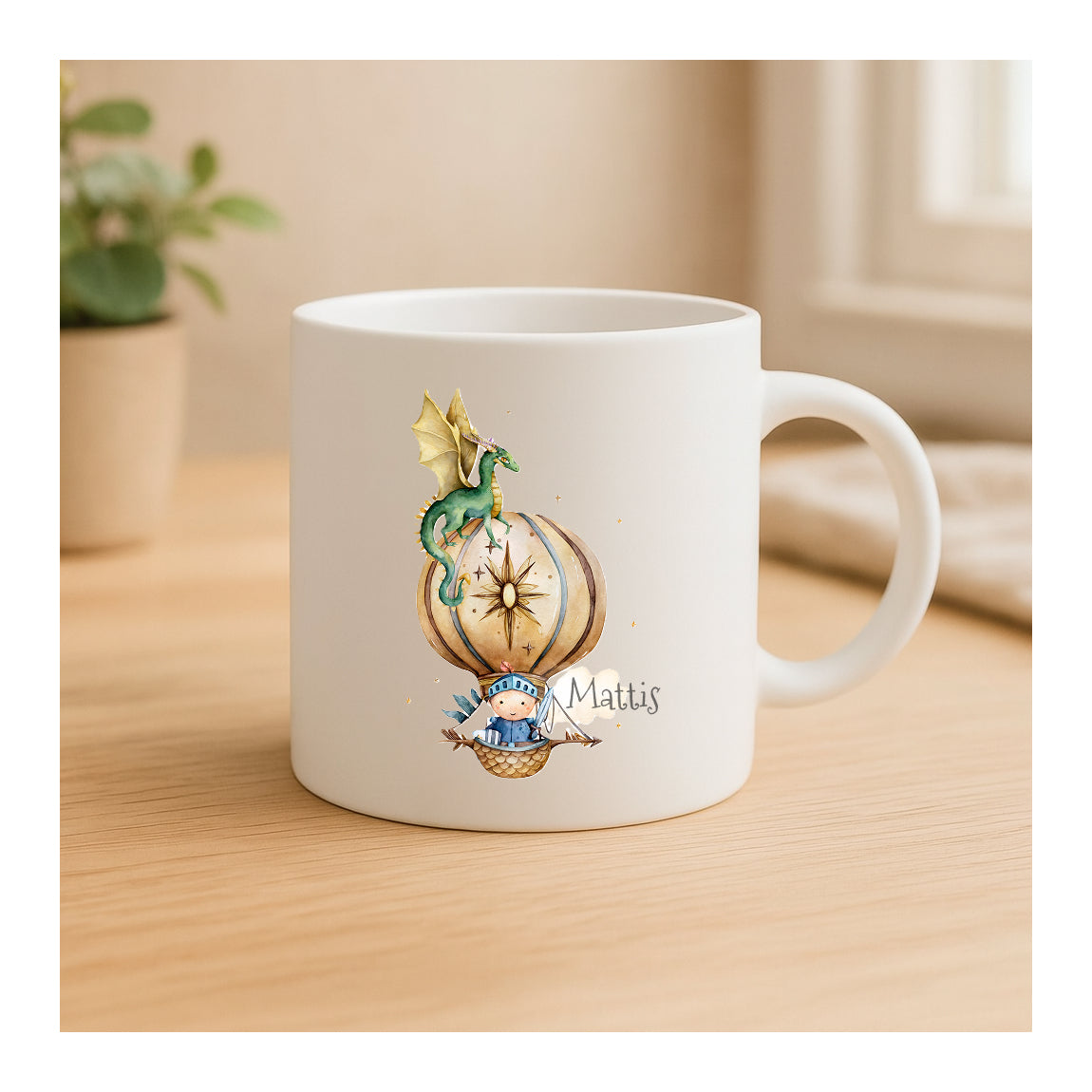 Keramiktasse mit personalisiertem Ritter im Heißluftballon und Drachen, farbenfrohes Sublimationsdruck-Motiv für Kinder