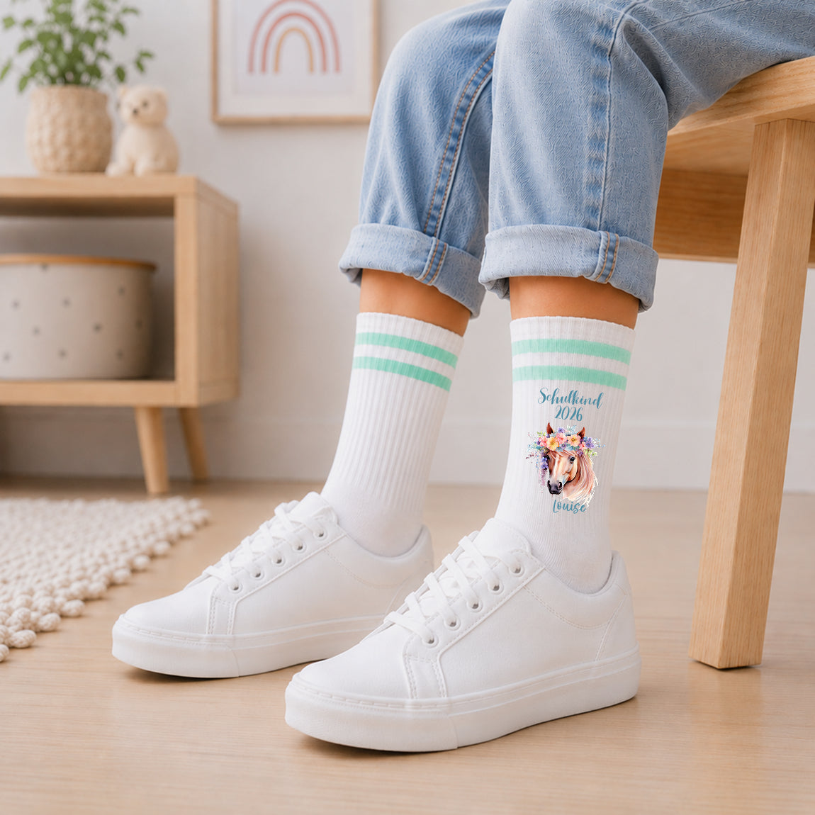 Personalisierte Pferde-Socken zur Einschulung mit Name | Schulkind 2026