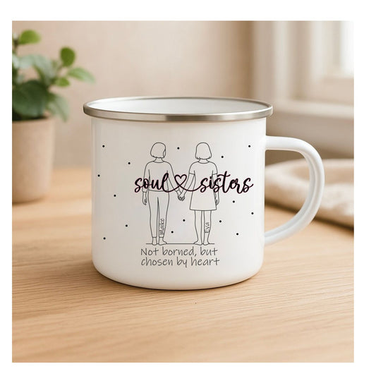 Personalisierte Emailletasse ‚Soulsisters‘ mit Namen – Geschenk für Freundinnen, Hand-in-Hand Silhouetten, Sublimationsdruck