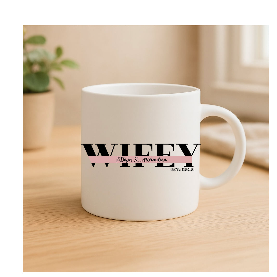 Personalisierte Keramiktasse „Wifey“ mit Name des Ehepartners und Hochzeitsjahr, liebevolles Geschenk für Ehefrau